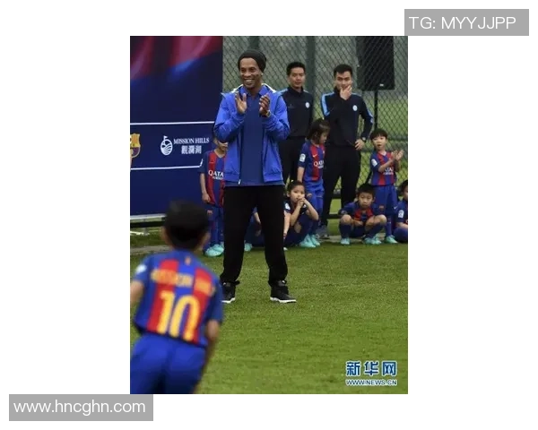 小罗足球明星挂画精选展示尽显球场风采与个人魅力