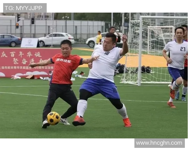 赛后分析:上海足球队与杭州足球队的耐力较量与战术对比 赛后分析:上海足球队与杭州足球队的耐力较量与战术对比