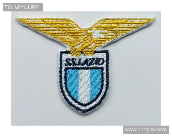 足球明星手饰风采展示球场之外的时尚与个性结合 足球明星手饰风采展示球场之外的时尚与个性结合